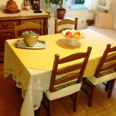 Ruža 3*